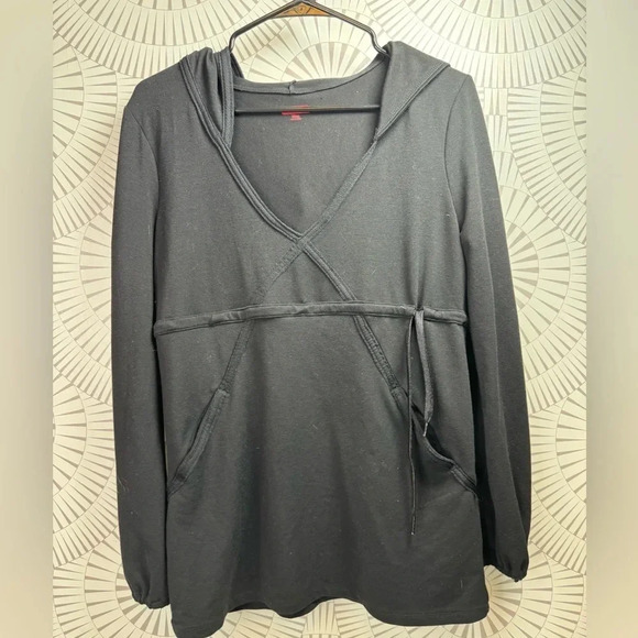 SPANX Women’s‎ V-Neck Hooded Black Long Sleeve Top Medium Tie in Front - Picture 1 of 6